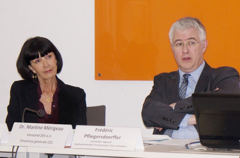 Martine Mérigeau, Directrice du CEC, et Frédéric Pfliegersdoerffer, Vice-pr´sident du CEC, lancent le guide étudiants en 2017.